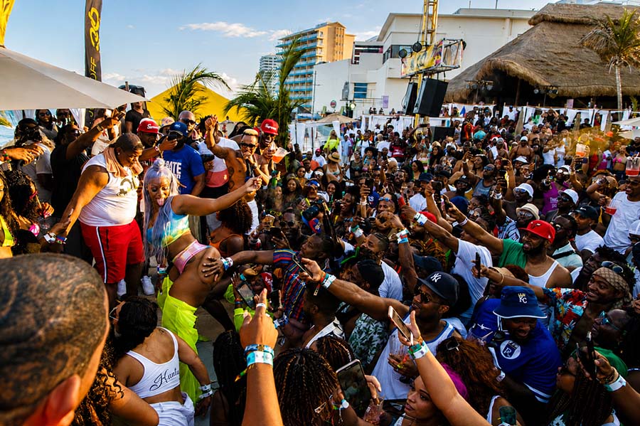 Cancun Jumpoff event moment 030.jpg