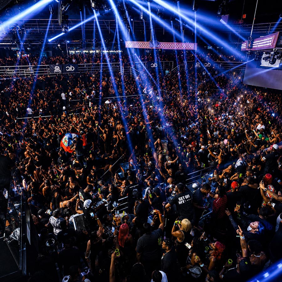 Cancun Jumpoff event moment 050all_black.jpg